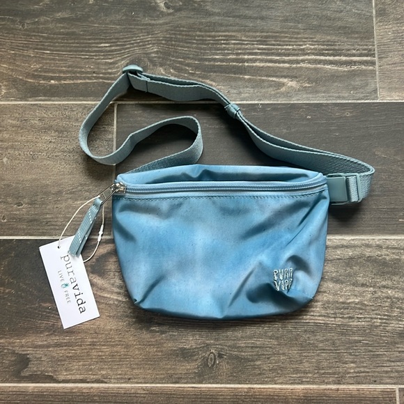 Pura Vida Handbags - Pura Vida Belt Bag